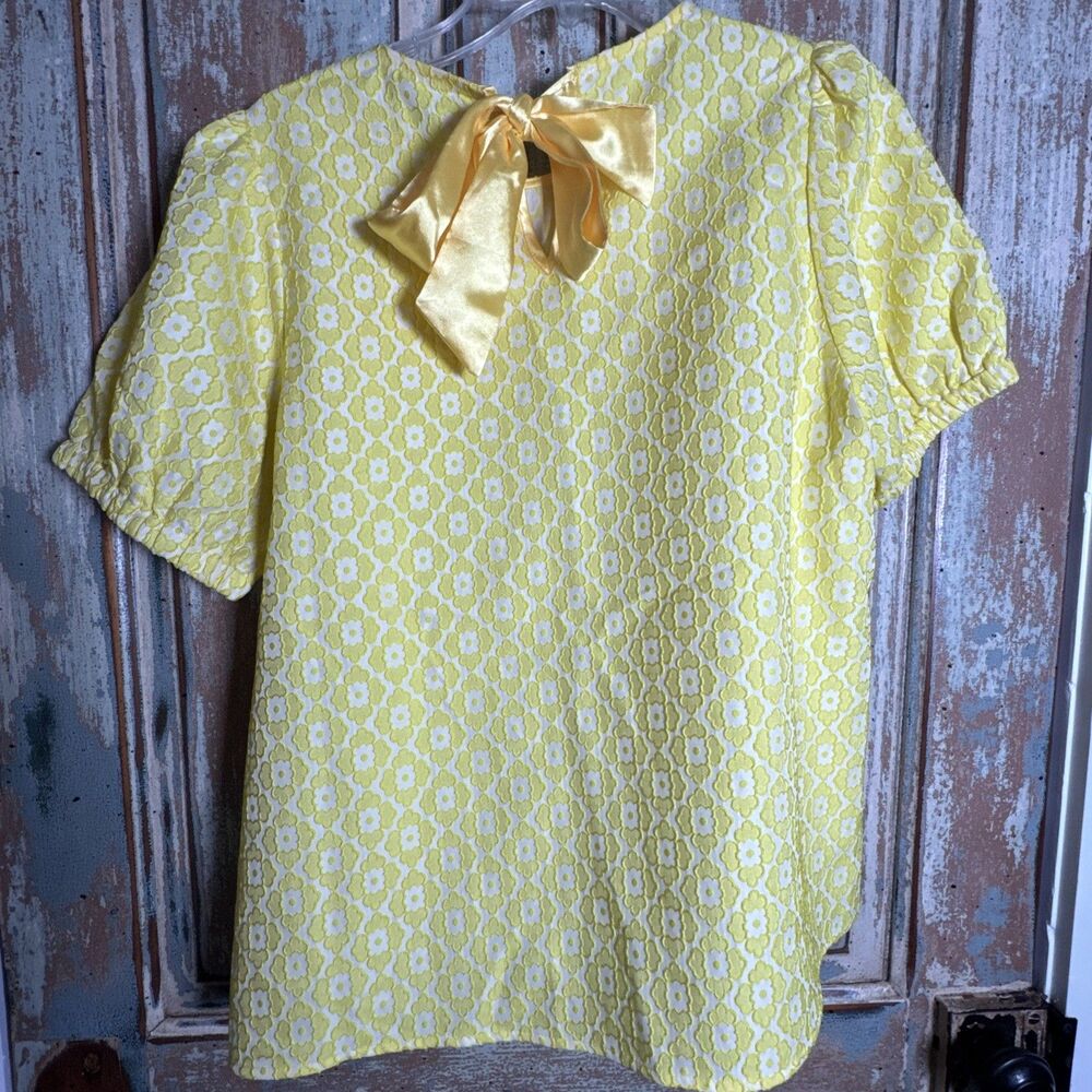 Jade Melody Tam Yellow Blouse L With Silk Bow Tie At Back Short Sleeve Brocade - Picture 9 of 9
